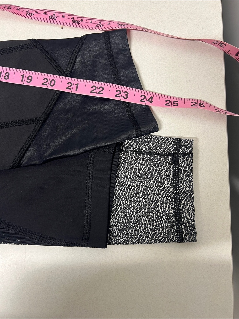 Women's Lululemon Leggings Lot of 3 Size 6 Black Gray - Picture 16 of 16